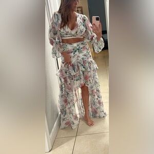 NWOT - Never worn 2 piece Beautiful skirt and top skirt Great spring set